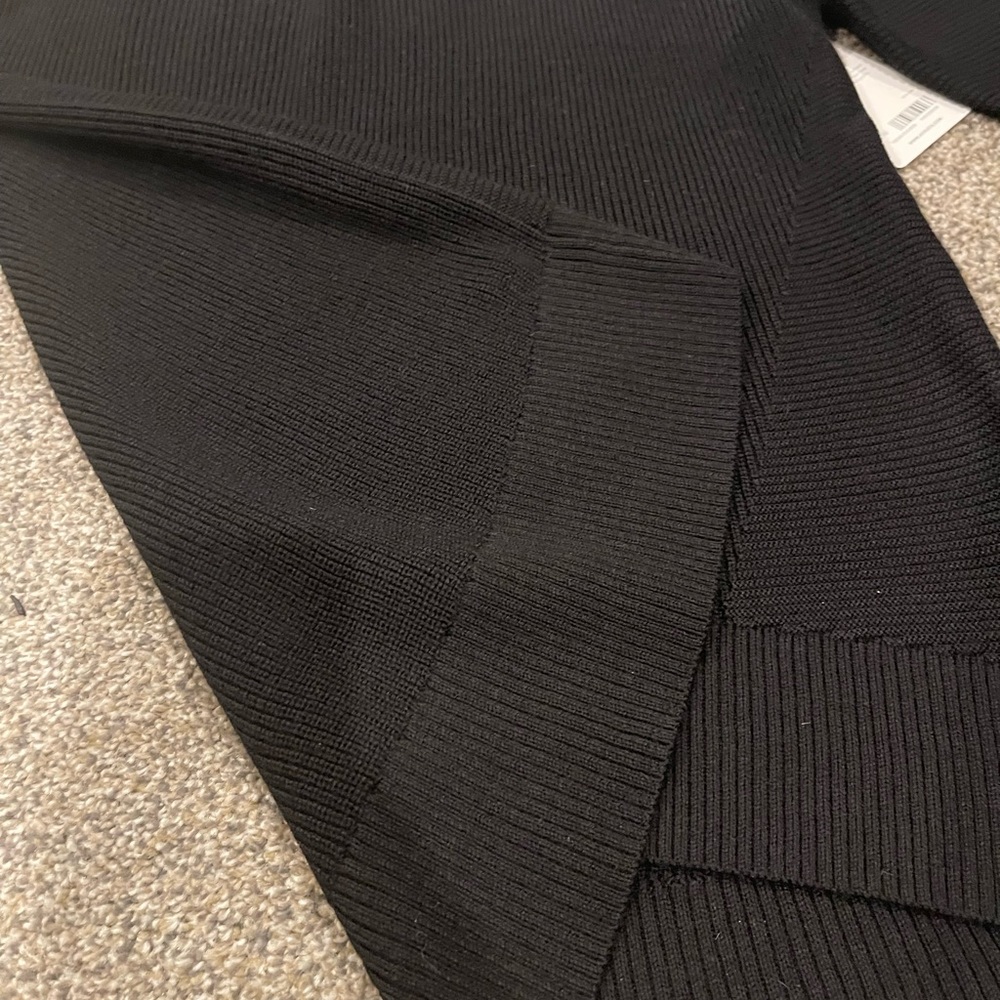 Athleta Hanover V-Neck Sweater Medium Black Ribbed NEW with tags